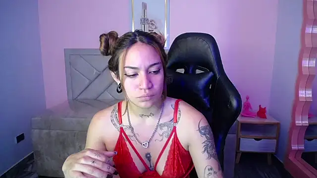 Andrea ch01 online show from March 18, 8:12 pm