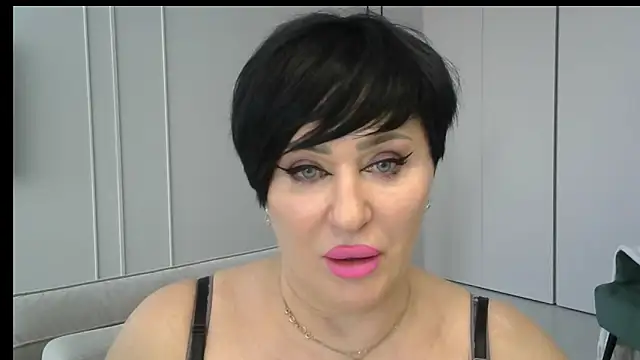 Kleotempt online show from April 23, 2:41 pm