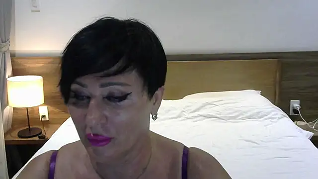 Kleotempt online show from June 11, 4:38 pm