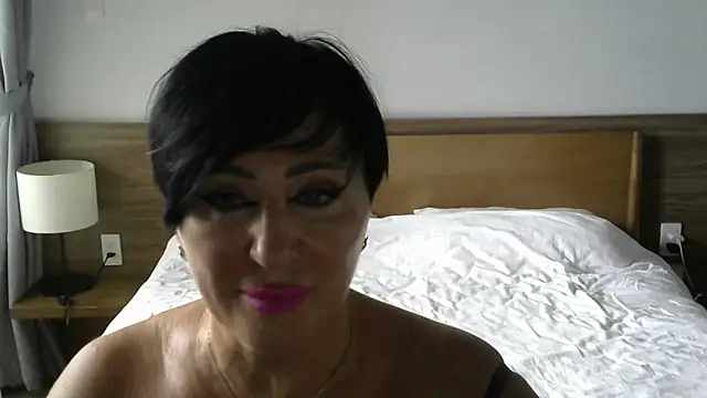 Snapshot of Kleotempt chatting on June 27, 8:08 am Kleotempt online show from June 27, 8:08 am