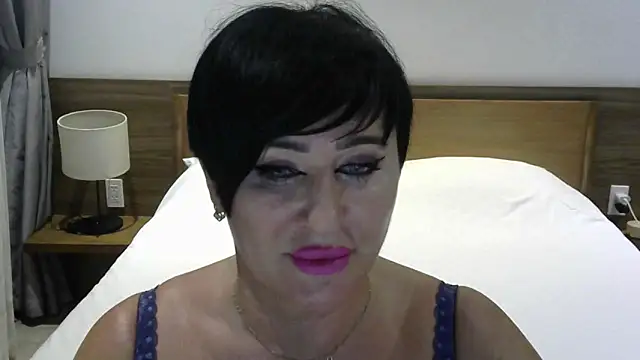 Snapshot of Kleotempt chatting on July 7, 2:21 pm Kleotempt online show from July 7, 2:21 pm