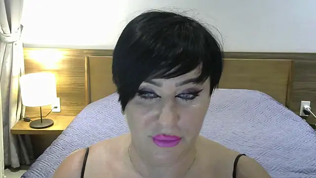 Snapshot of Kleotempt chatting on July 8, 2:54 pm Kleotempt online show from July 8, 2:54 pm