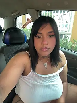 Nahomy firee online show from March 4, 6:58 pm