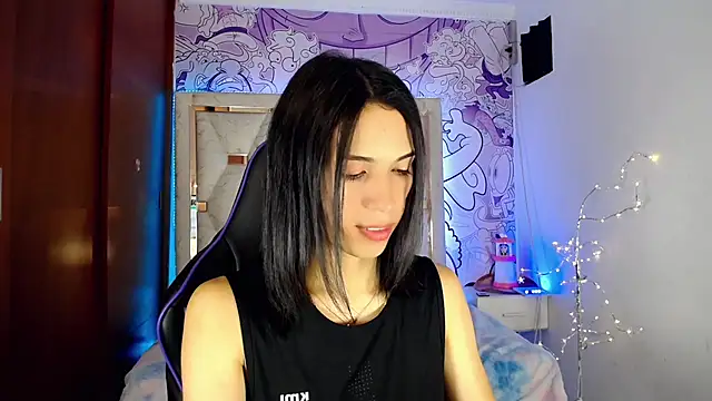 Snapshot of Larry_craft chatting on May 18, 10:37 pm Larry craft online show from May 18, 10:37 pm
