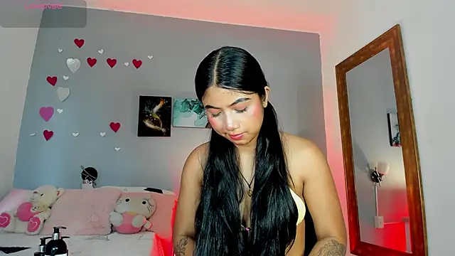 KimTaylorW online show from March 7, 7:44 pm