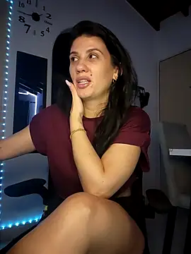 sashaaqueen online show from March 5, 6:31 am