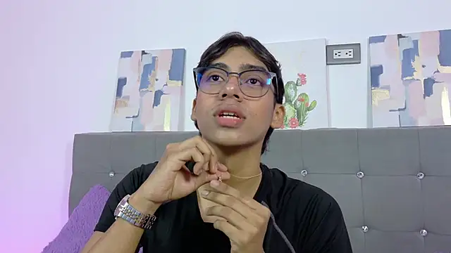 Snapshot of Eros_Lux chatting on July 3, 12:55 pm Eros Lux online show from July 3, 12:55 pm