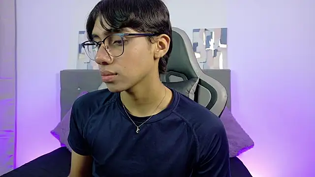 Snapshot of Eros_Lux chatting on July 12, 2:41 pm Eros Lux online show from July 12, 2:41 pm
