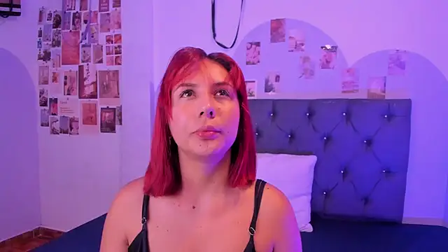 Snapshot of violeta_blaze1 chatting on July 19, 12:20 pm violeta blaze1 online show from July 19, 12:20 pm