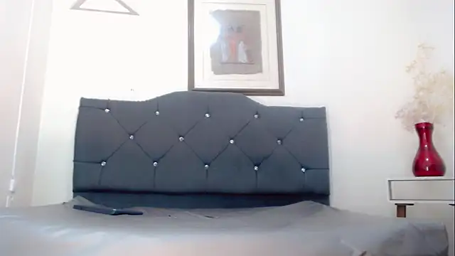 Emma Boms online show from March 11, 3:34 am