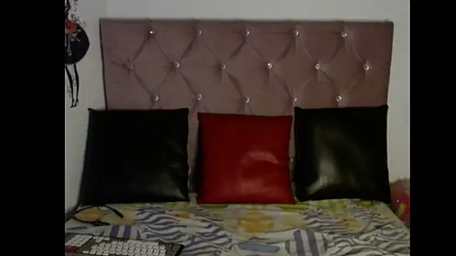 Snapshot of samanta_rosse20 chatting on June 16, 12:02 am samanta rosse20 online show from June 16, 12:02 am