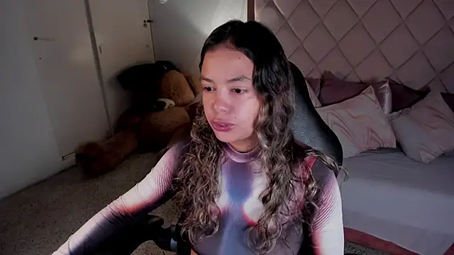 dulce lyraa1 online show from May 14, 4:08 am