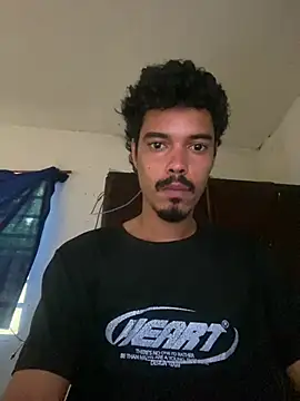 jamesgun1 online show from July 26, 4:25 pm