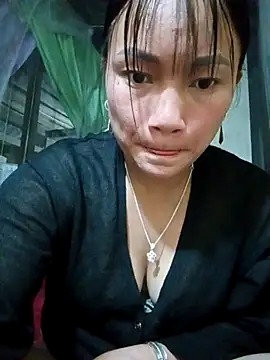 mami-rubi online show from April 23, 11:53 am