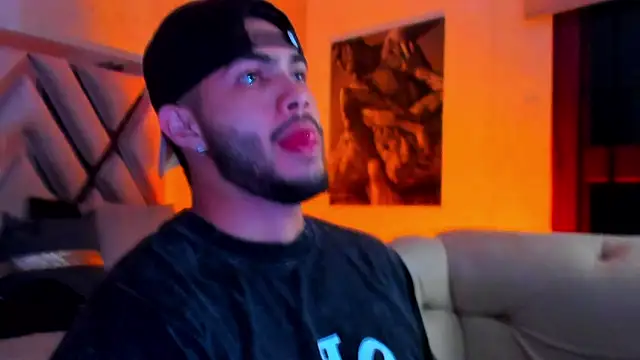 Snapshot of Vincentblack chatting on March 7, 4:31 am Vincentblack online show from March 7, 4:31 am