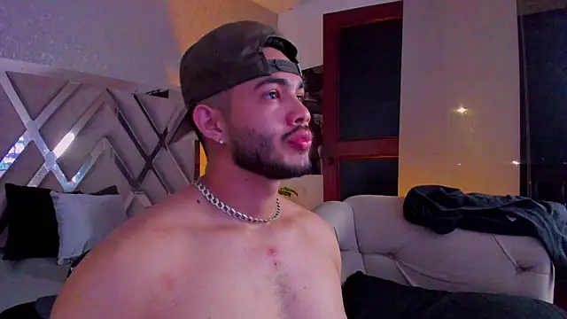 Vincentblack online show from June 15, 2:36 am