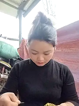 Snapshot of Ttmay- chatting on March 6, 7:16 am Ttmay- online show from March 6, 7:16 am