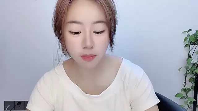 Baixi-01 online show from June 4, 4:40 am
