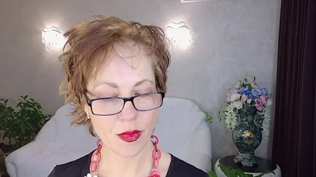 LioraWeiss online show from March 6, 6:32 am