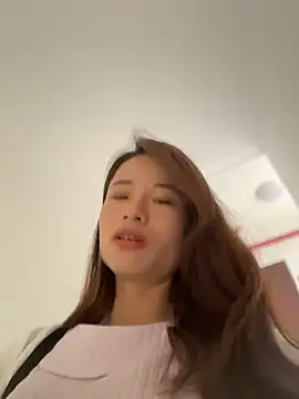 Mia-lp online show from April 30, 1:34 am