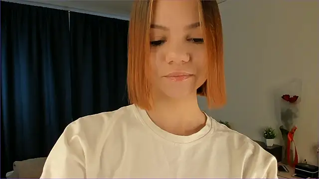 Snapshot of Diana_Burn chatting on March 9, 12:42 pm Diana Burn online show from March 9, 12:42 pm