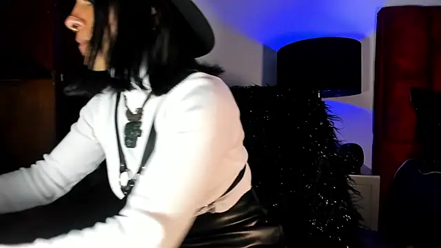 Snapshot of Amelie_Blake chatting on March 20, 2:33 pm Amelie Blake online show from March 20, 2:33 pm