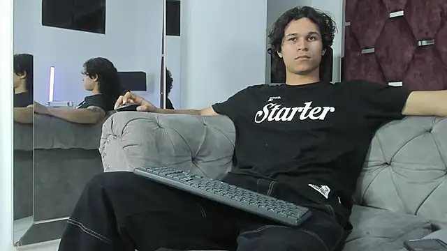 TonyBenedetti online show from March 17, 8:12 pm