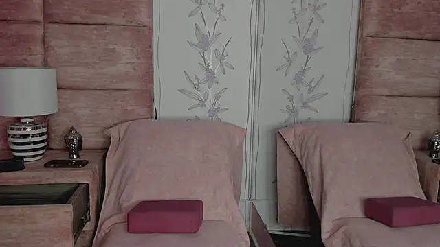 Snapshot of AtheneaVoss chatting on June 30, 8:32 pm AtheneaVoss online show from June 30, 8:32 pm