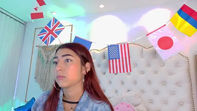 Snapshot of Sara_funy chatting on June 16, 11:35 am Sara funy online show from June 16, 11:35 am