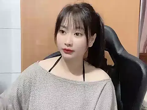 Sunny2868 online show from April 21, 2:15 am