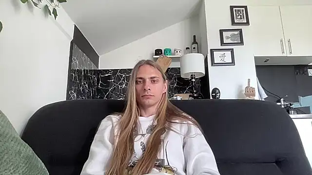 mi chyort online show from May 24, 7:35 am