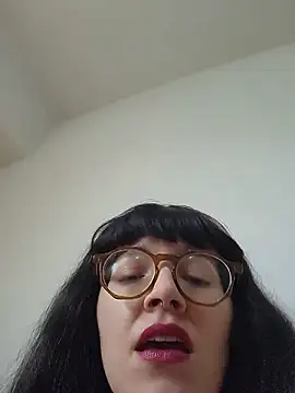 Mommynatrix online show from May 29, 5:11 pm