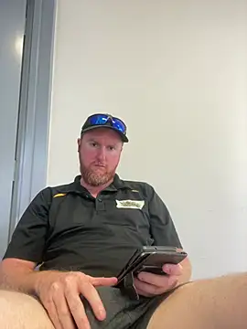 Snapshot of Freddybobby chatting on March 4, 8:31 am Freddybobby online show from March 4, 8:31 am