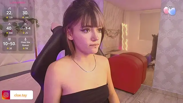 Snapshot of Cloee_tay1 chatting on July 28, 2:13 pm Cloee tay1 online show from July 28, 2:13 pm