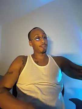 Snapshot of bruno_west chatting on May 28, 4:21 am bruno west online show from May 28, 4:21 am