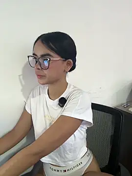 kitty rousse01 online show from March 6, 12:23 pm