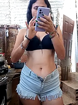 yuliitza4 online show from April 24, 2:08 pm