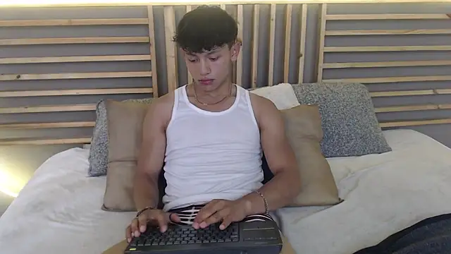 clark ken01 online show from March 2, 8:48 pm