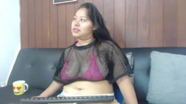 Snapshot of Assly_Love chatting on May 16, 7:12 pm Assly Love online show from May 16, 7:12 pm