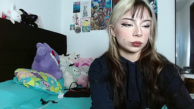 Snapshot of cinnamongirlgm0 chatting on March 20, 12:59 am cinnamongirlgm0 online show from March 20, 12:59 am