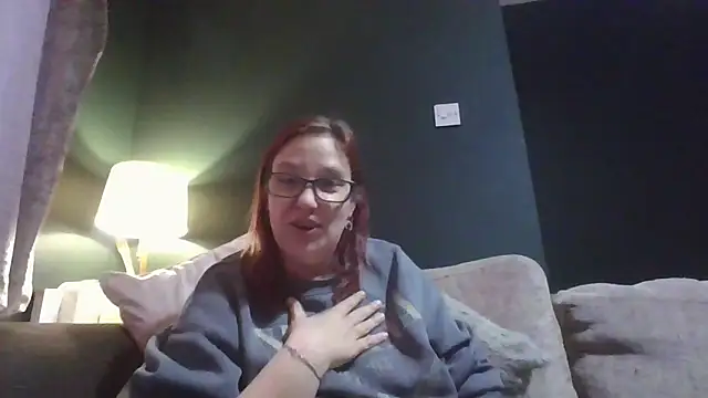 Curvy Clare online show from March 11, 5:08 pm