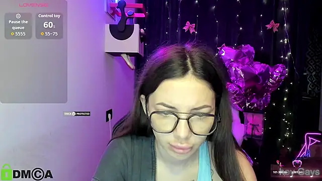 AlisMoonly online show from March 15, 7:36 am