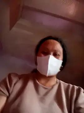 Snapshot of Heylen_hooo chatting on May 6, 5:25 am Heylen hooo online show from May 6, 5:25 am