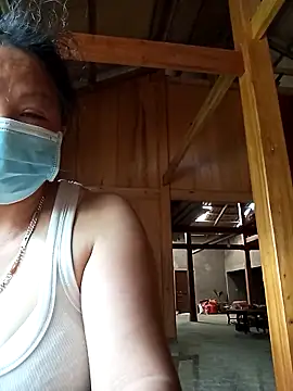 Snapshot of Heylen_hooo chatting on May 19, 2:18 am Heylen hooo online show from May 19, 2:18 am
