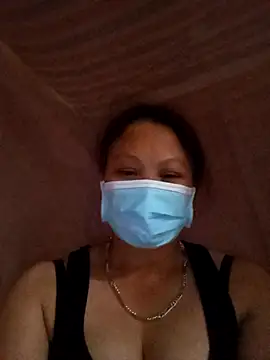 Snapshot of Heylen_hooo chatting on May 21, 7:48 am Heylen hooo online show from May 21, 7:48 am