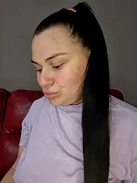 6Alice9 online show from March 10, 4:45 pm