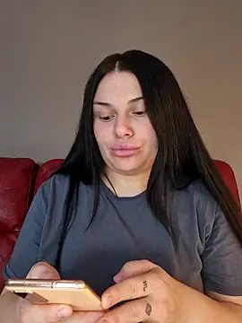 6Alice9 online show from March 15, 4:35 pm