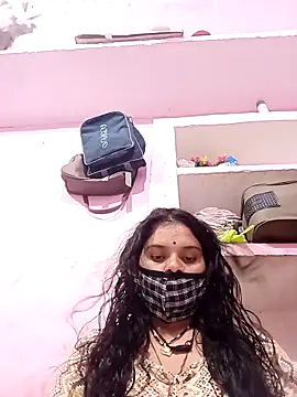 Hot bri2 online show from April 8, 6:46 am