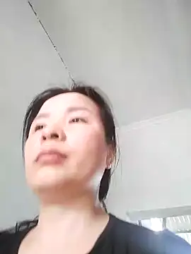 Snapshot of Ivy_Trix2 chatting on June 11, 2:22 am Ivy Trix2 online show from June 11, 2:22 am