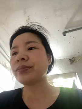 Snapshot of Ivy_Trix2 chatting on June 12, 4:00 am Ivy Trix2 online show from June 12, 4:00 am